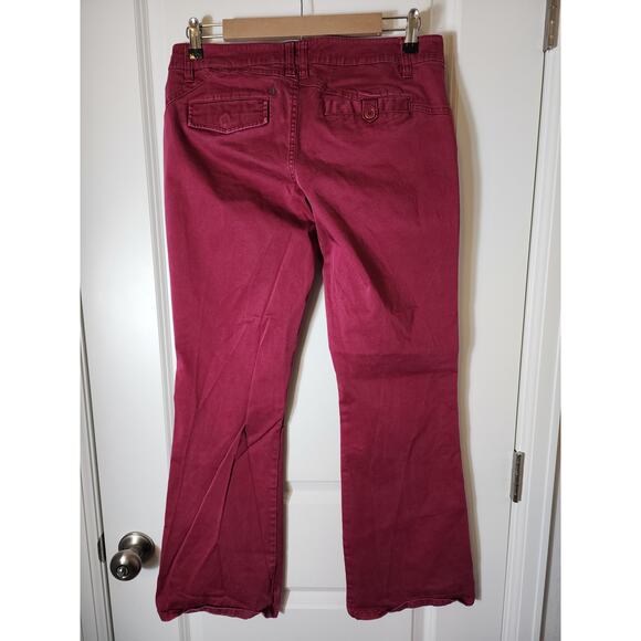 VOLCOM Burgundy Low-Rise Cotton Flare Skater Street Jeans Pants SZ 9 - Picture 2 of 11